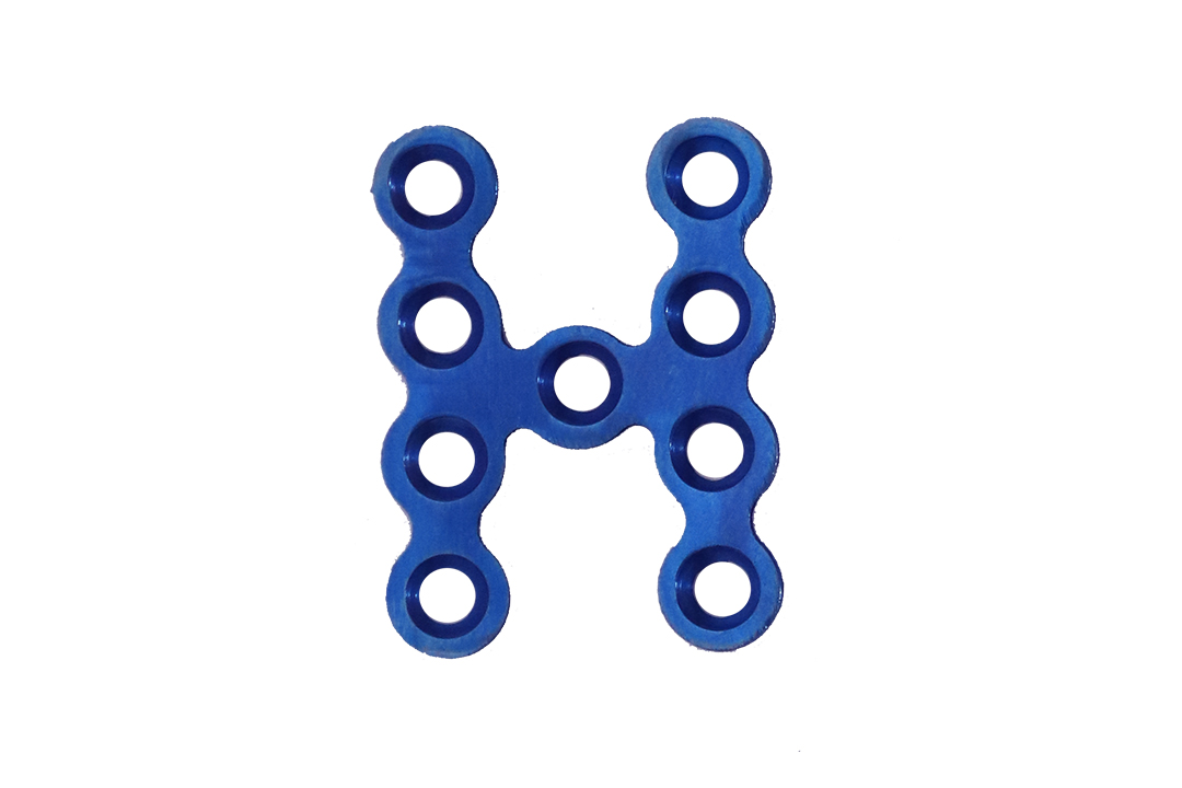 /storage/photos/1/madiha-ortho images/Maxillofacial System/Mini H shape Plate 2.0 mm.jpg